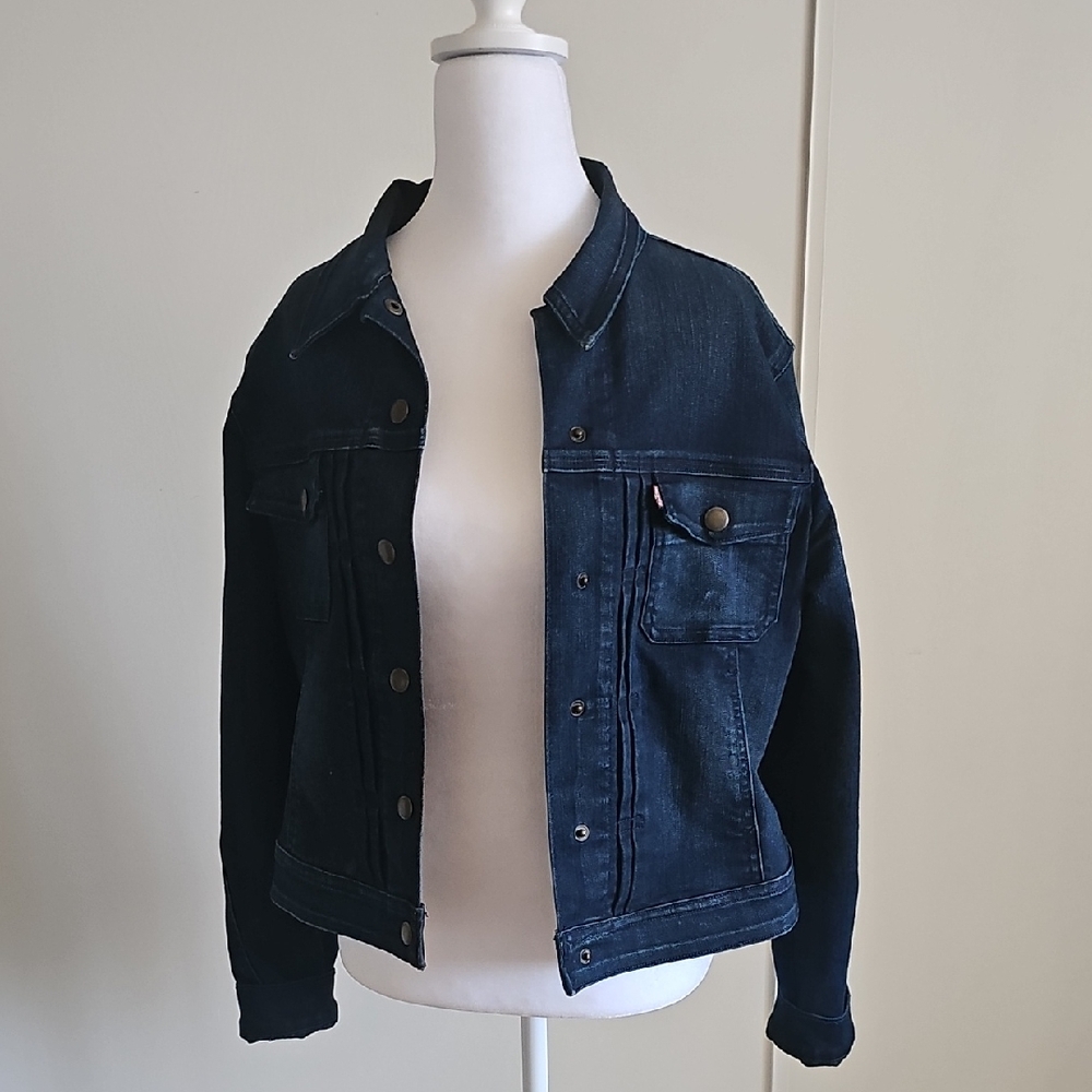 Levi's Classic Navy Denim Jacket